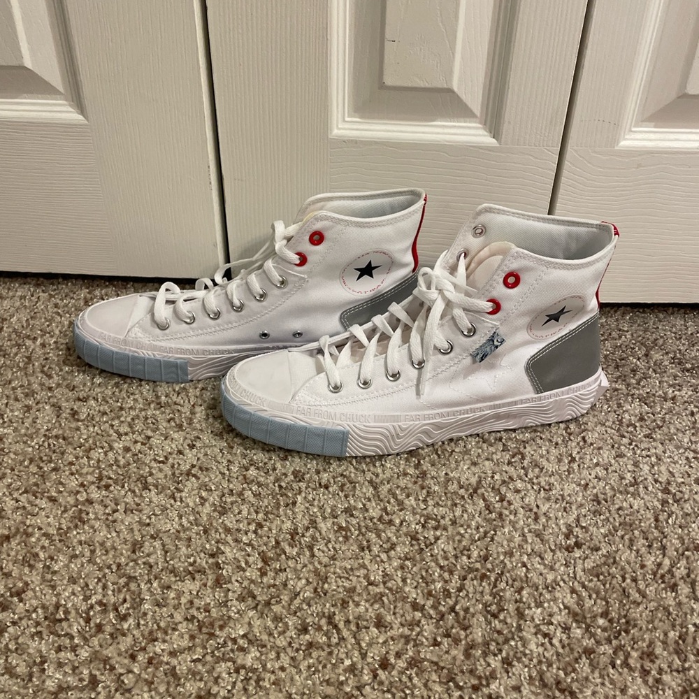 Converse White and Gray Sneakers with High-Top Design